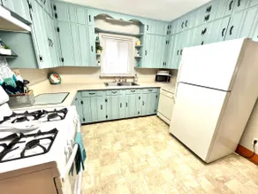 Cozy Home in Historic District - Image 3
