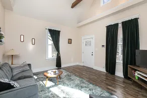 Renovated 100+ year old Benton Ave. Bungalow - Image 5