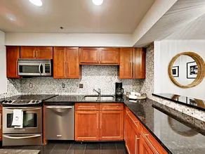 REMODELED & SUPER STYLISH 1BR - DOWNTOWN NASHVILLE - Image 4