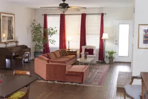Lovely house near TMS, parks, and yummy dining - Image 3