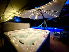 Grand Pool oasis: Massage, HotTub, Games - Image 3