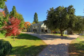 Historic Stone Oak Manor - Image 4