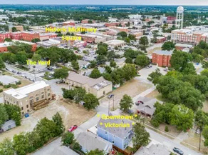 The Victorian-2 Min Walk to Historic Downtown McKinney + Game Room - Image 2