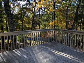 Keowee Key Townhome with Amenities - Pet Friendly - Image 4