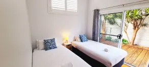 Fresh and modern 3 bedroom house in Carrington - Image 5