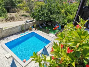 HOLLY - Quiet guest house with seaview and a pool - Image 5