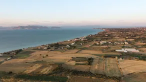 Stella's Holiday House - Image 2