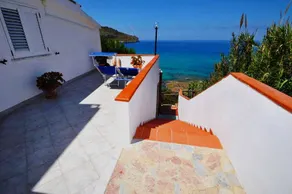 Apartment in Palinuro and the Sea Center - Image 3