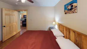 Cabins at Acorns Resort on Milford Lake - Image 4