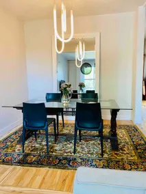 Beautiful Apartment | Large 2 bedrooms + Parking - Image 5