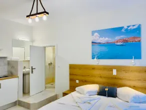 Heart of Paros Apartments - Image 3