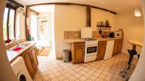 Le Neflier, with aircon- 17th Century - Sleeps 2 - Image 3