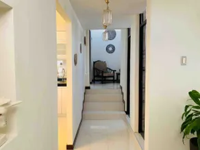 Beautiful comfortable apartment with a large terrace - Image 3