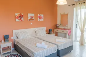 Fully Renovated Sea View Apartment - Image 3