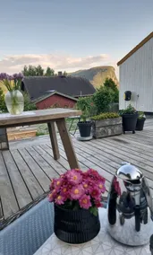 Small, cozy detached house with large garden and terrace. - Image 4