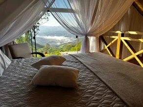 Bella Lua Cottage #2 with Bathtub and Breakfast - Image 3