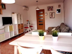 Cozy Bungalow in ”The Alicante Caribbean” - Image 3