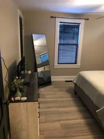 The Cozy Q. 2 bedroom home with off street parking - Image 4