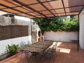 Chalet with garden in Soto del Real (10 pax) - Image 4
