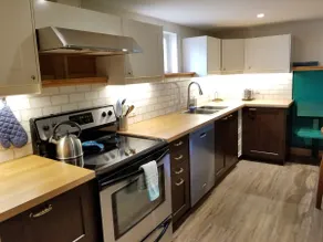 The Garric- Downtown 2 bdrm with gear drying room - Image 3