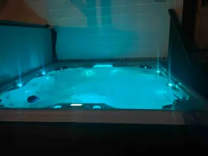 Waterfront w/ dock hot tub fire pit and pool table - Image 4