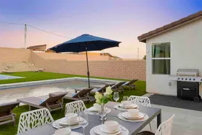 Specials-ask +gameroom+basketball+fire pit+bbq+beautiful pool+spa+mountain views - Image 5