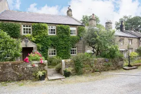 Apple Tree Cottage - luxury Dales Village retreat - Image 2