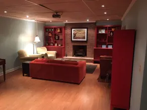 Park-like setting, private apartment - Image 2