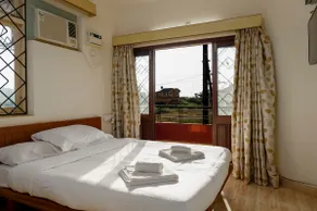 UG1: Apartment Facing Open Space Near Candolim - Image 3