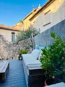 Bright house in Boulbon with garden - Image 2