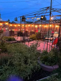 5 room sleeps 18 ppl.12 min from downtown 2600sqf - Image 3