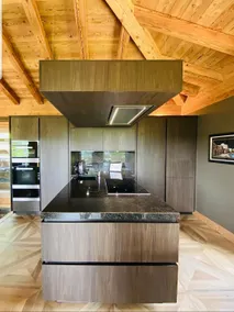 Luxury Chalet - Image 3