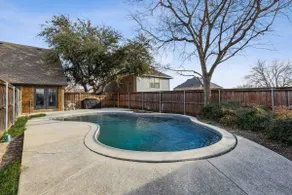 Cozy & Cute 3bd 3bth home! - Image 3