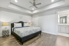 Spacious 1 Bedroom Condo near the French Quarter - Image 2