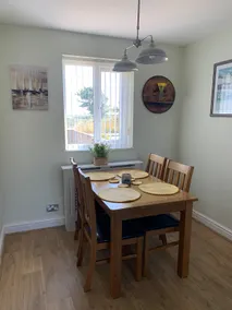Two bedroom house with enclosed gardens and 2 car drive - Image 4