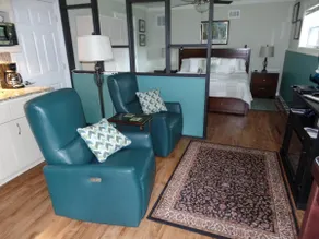 Private Luxury King Suite Apt w/Golf view - Image 5