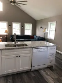Sunrise Lake Cottage - Image 4