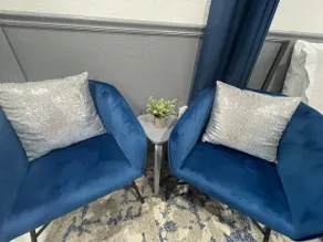 Cozy Studio apt with private entrance - Image 4