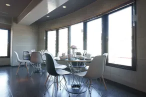 [Fukuoka-Airport] 10 minutes from Fukuoka Airport | One floor rental for 18 people | Free parking and unique rooms - Image 2