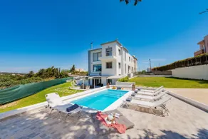 Dias Luxury Villa - Image 4