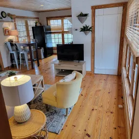 The Cottage at Forest Hills Farm - Image 5
