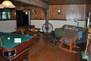 HISTORIC WAGON HOUSE NEAR CRATER LAKE NAT'L PARK - Image 5