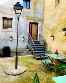 Live the country life: Stay in Les Piles. NIU RURAL - Image 3