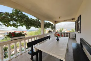 App with amazing sea view, pool & gym 2 - Image 2