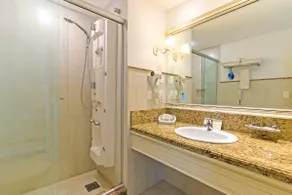 Luxury Suite 602 at Jurerê - Image 5