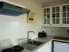 Wonderful Setting Farmhouse Apartment - Image 4