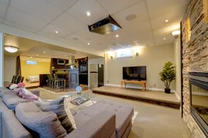 Spacious Guest Suite - Image 3