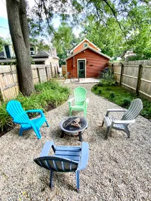 Pumpkin House. Chic downtown spotless fenced yard - Image 3