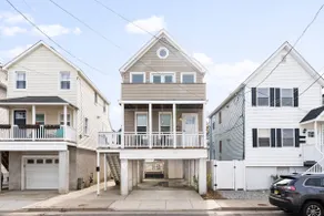 1 block to BEACH near Town Center - Image 2