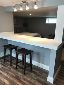 Spacious, private apartment in perfect location - Image 5
